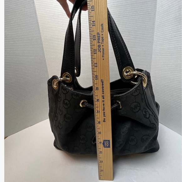 Sale!! Michael Kors Black Logo Handbag. - Picture 7 of 13